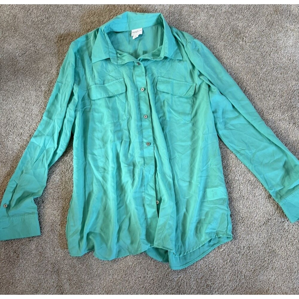 Jaclyn Smith long sleeve Blouse Women’s Size XL Sea Blue Work Pretty Buttons